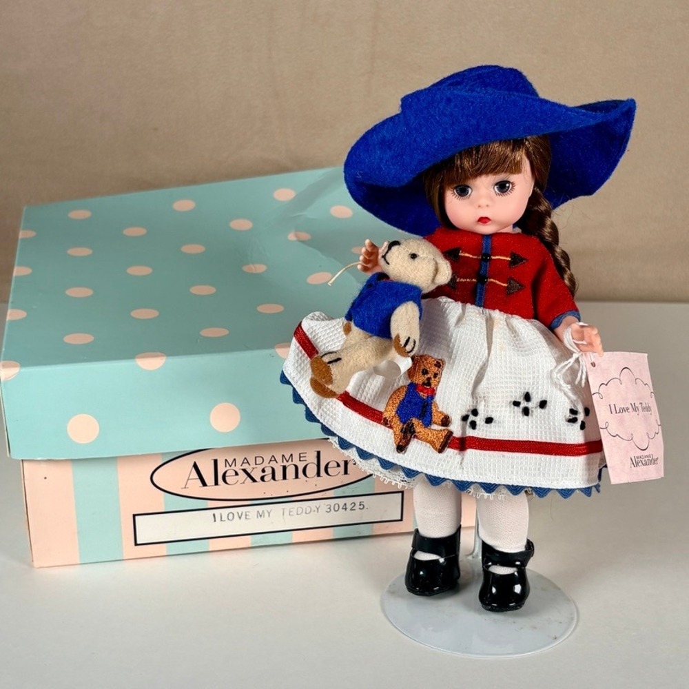 Madame Alexander I LOVE MY TEDDY 8" Doll 30425‎ in Original Box w Tag & Stand